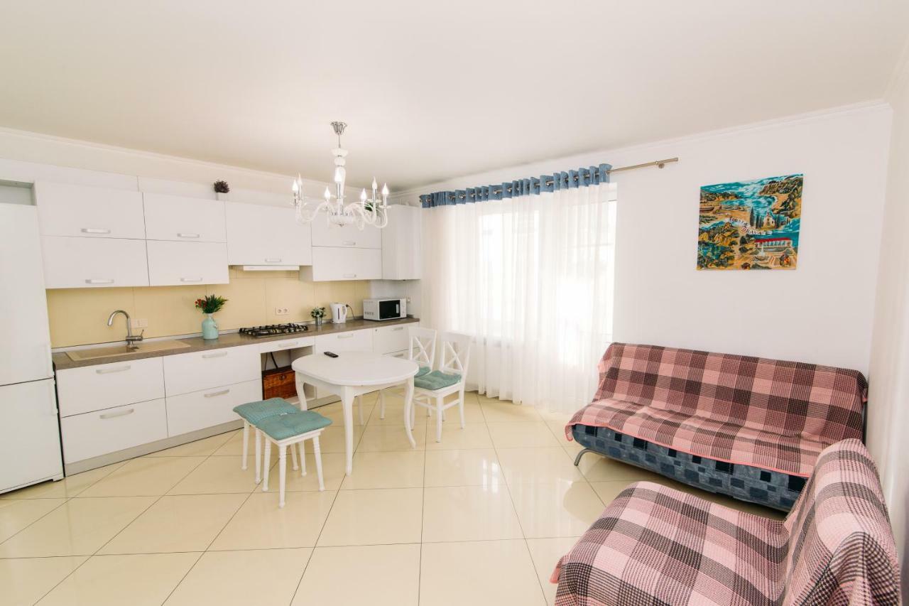 Luxury Studio Apart-Hotel In Centre 2 Room Суми Екстер'єр фото