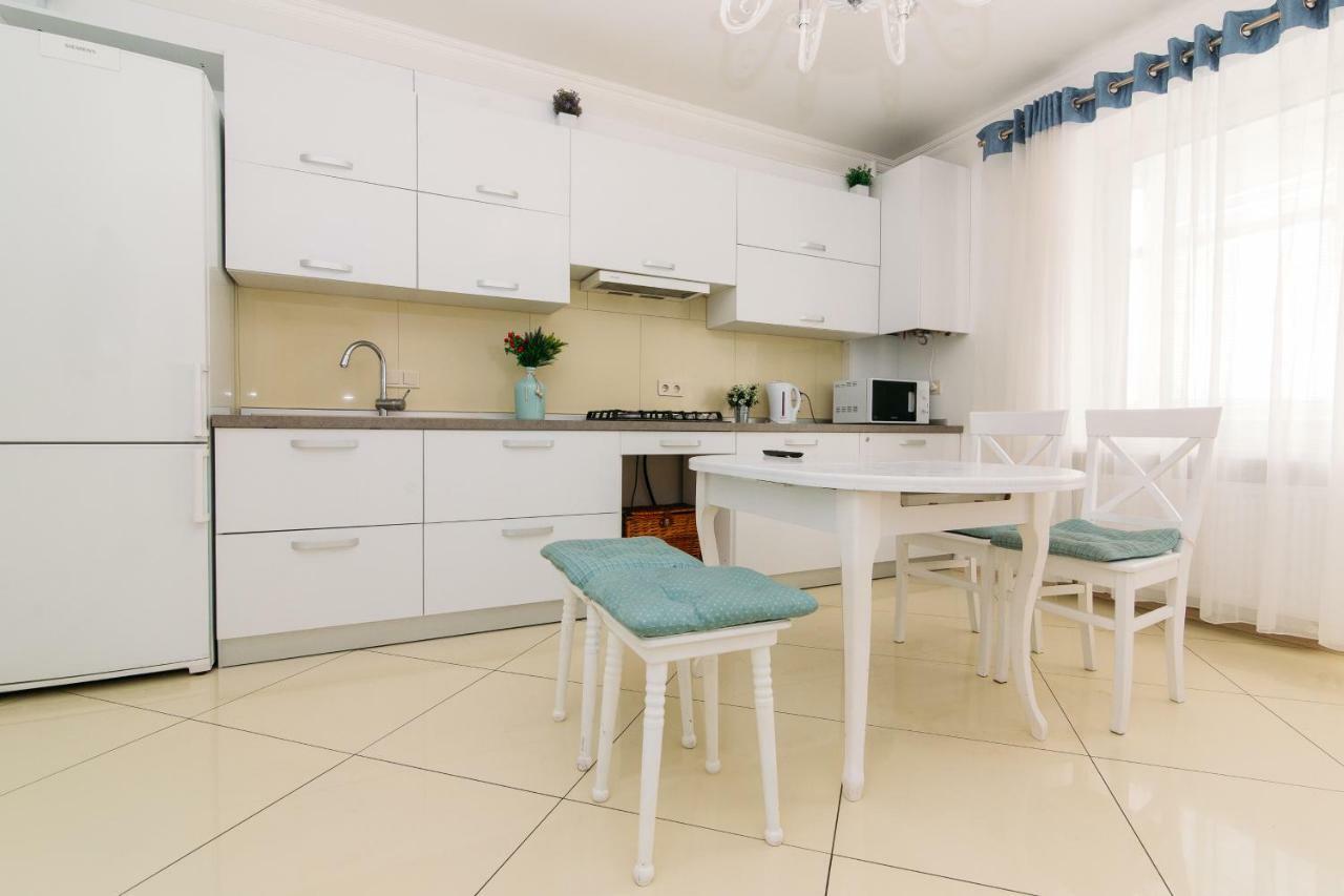 Luxury Studio Apart-Hotel In Centre 2 Room Суми Екстер'єр фото