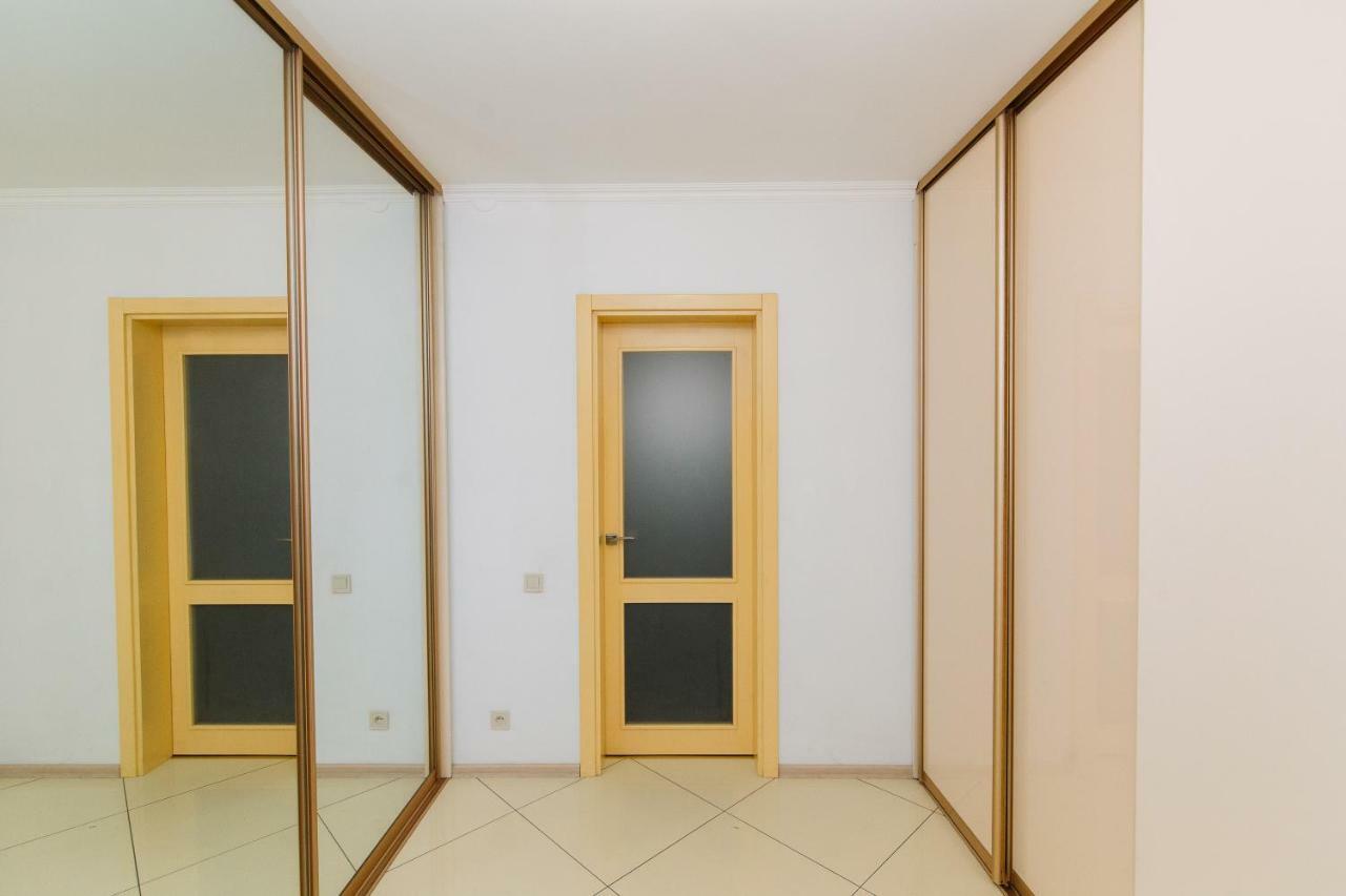 Luxury Studio Apart-Hotel In Centre 2 Room Суми Екстер'єр фото
