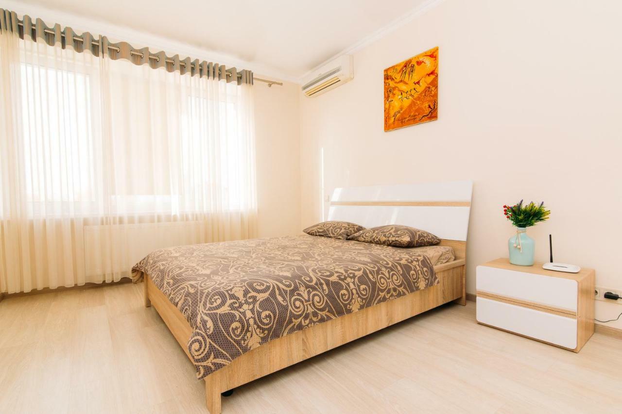 Luxury Studio Apart-Hotel In Centre 2 Room Суми Екстер'єр фото