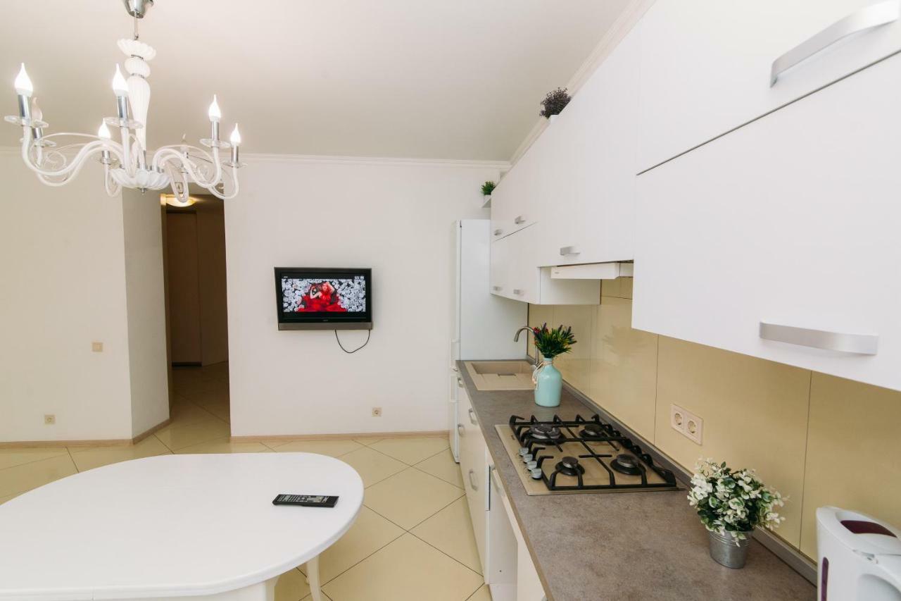 Luxury Studio Apart-Hotel In Centre 2 Room Суми Екстер'єр фото
