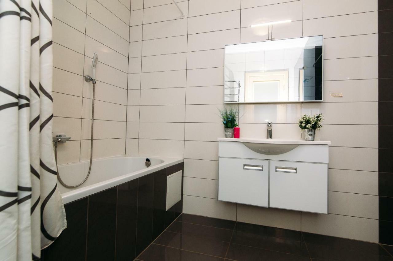 Luxury Studio Apart-Hotel In Centre 2 Room Суми Екстер'єр фото